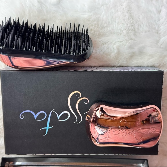 Rose Gold Hair Clip - Picture 3 of 7